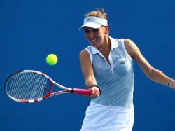 Теннис: Веснина поспорит за титул в Венгрии