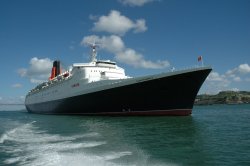 Из круизного лайнера Queen Elizabeth 2 сделали отель Из круизного лайнера Queen Elizabeth 2 сделали отель