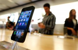 Официальный старт российских продаж смартфона iPhone 5